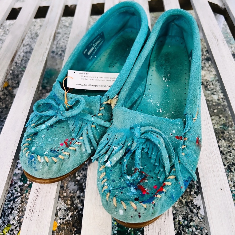 Turquoise Minnetonka Artified Moccasins